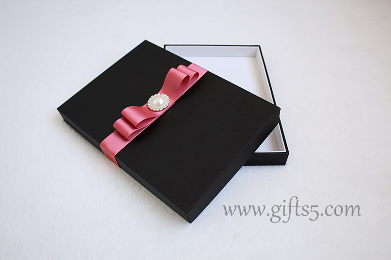Elegant Wedding invitation boxes,silk boxes for invitations