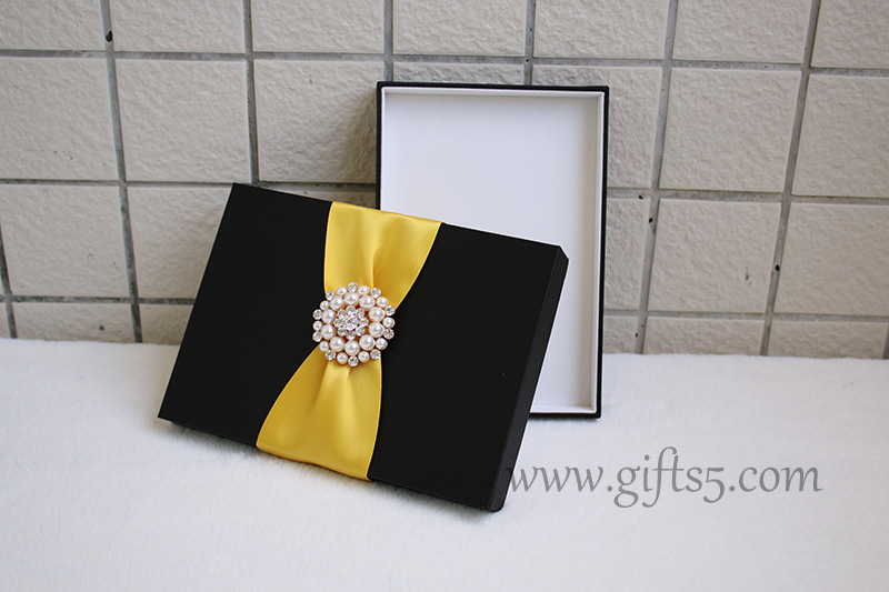 Elegant Wedding invitation boxes,silk boxes for invitations