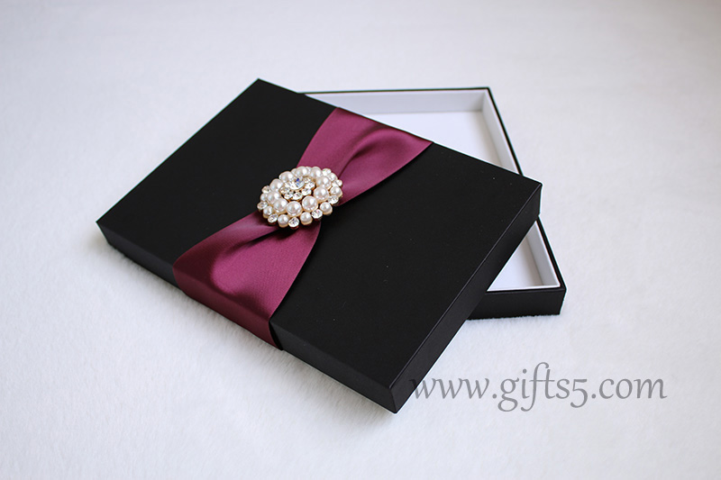 Elegant Wedding invitation boxes,silk boxes for invitations