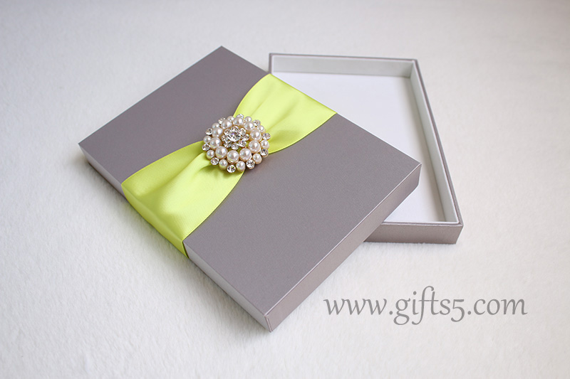 Elegant Wedding invitation boxes,silk boxes for invitations