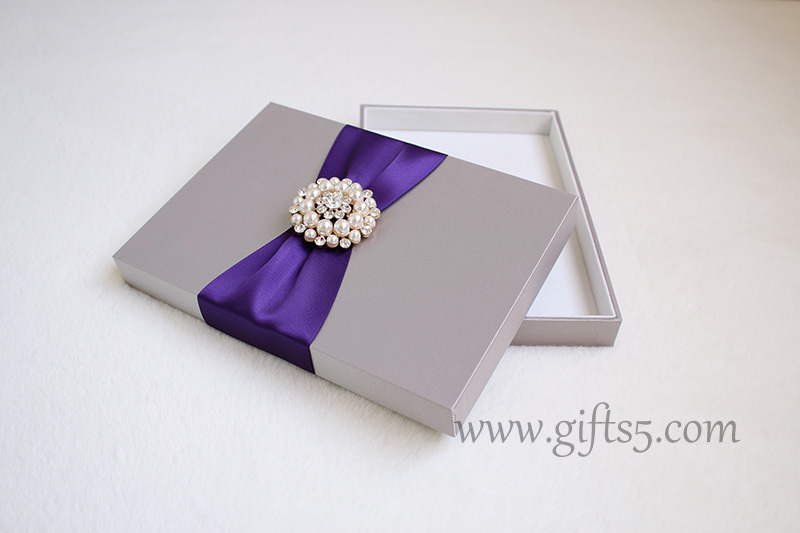 Elegant Wedding invitation boxes,silk invitation boxes wholesale