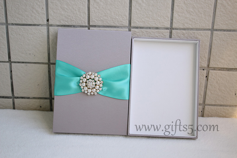 Elegant Wedding invitation boxes,silk invitation boxes wholesale